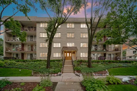 225 East Wing Street Arlington Heights IL 60004