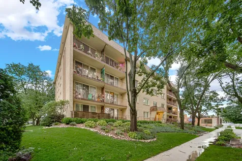 225 East Wing Street Arlington Heights IL 60004