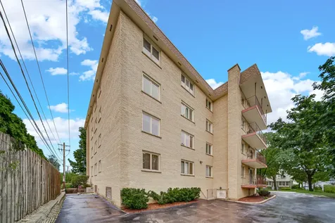 225 East Wing Street Arlington Heights IL 60004