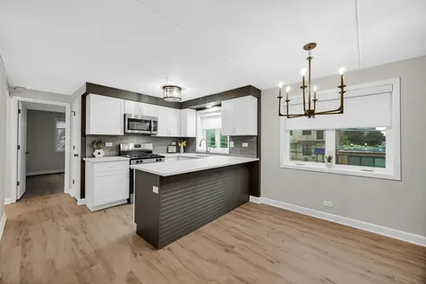 225 East Wing Street Arlington Heights IL 60004