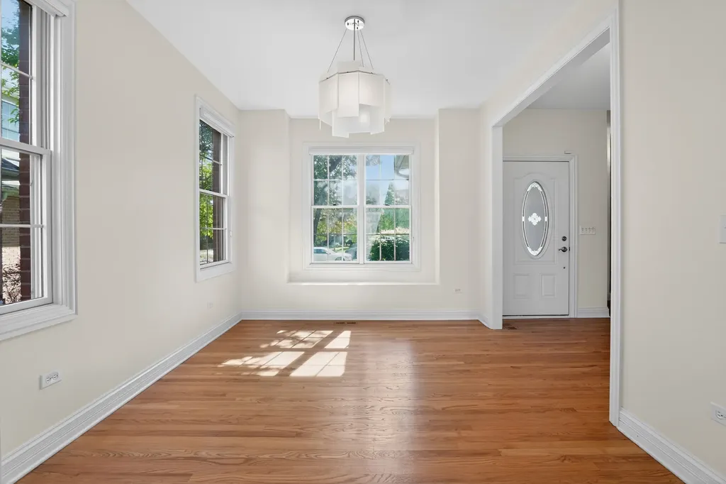 1212 Connamara Court Westmont IL 60559