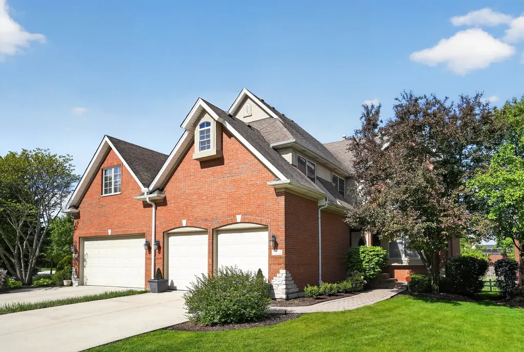 1212 Connamara Court Westmont IL 60559