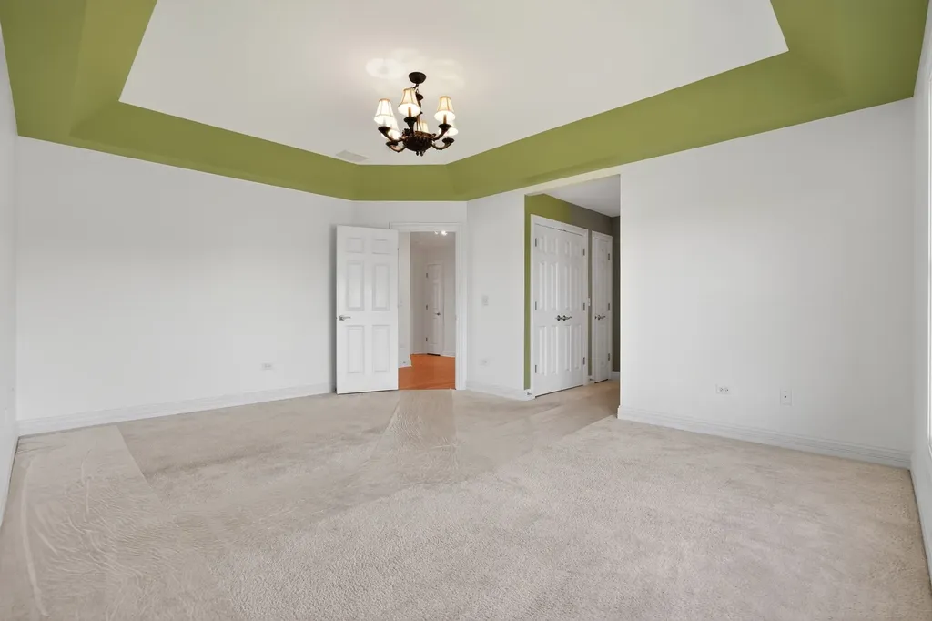 1212 Connamara Court Westmont IL 60559