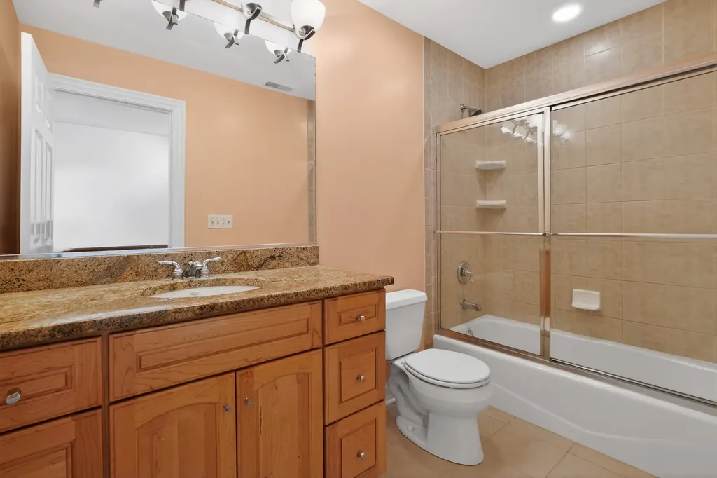 1212 Connamara Court Westmont IL 60559
