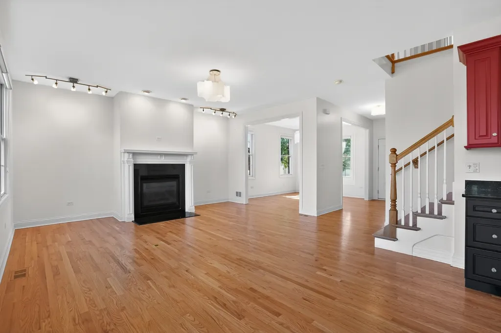 1212 Connamara Court Westmont IL 60559