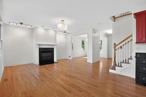 1212 Connamara Court Westmont IL 60559