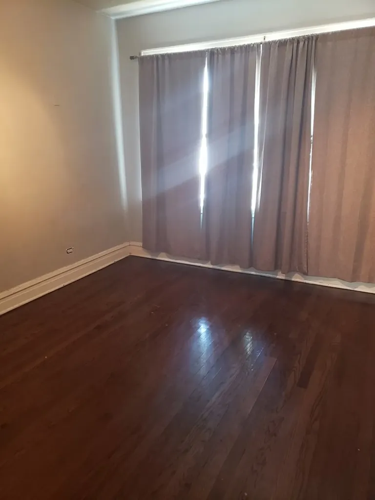 4518 West Wellington Avenue Chicago IL 60641