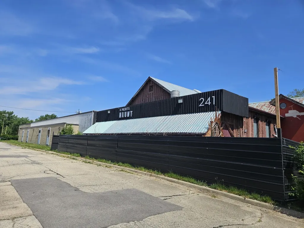 243 Roosevelt Road West Chicago IL 60185
