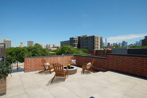 1629 North Burling Street Chicago IL 60614