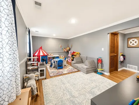 476 Raupp Boulevard Buffalo Grove IL 60089
