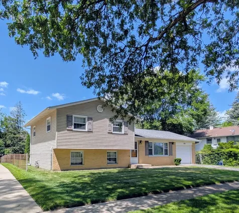 476 Raupp Boulevard Buffalo Grove IL 60089