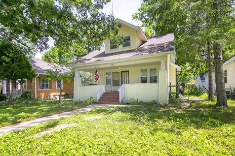 984 South Poplar Avenue Kankakee IL 60901