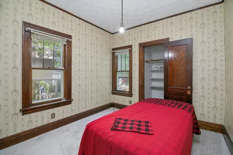 984 South Poplar Avenue Kankakee IL 60901