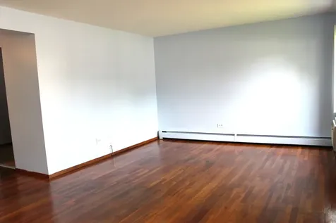 8872 Jody Lane Des Plaines IL 60016