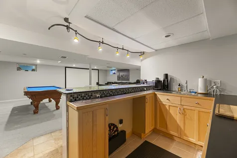 9 North Waverly Place Mount Prospect IL 60056