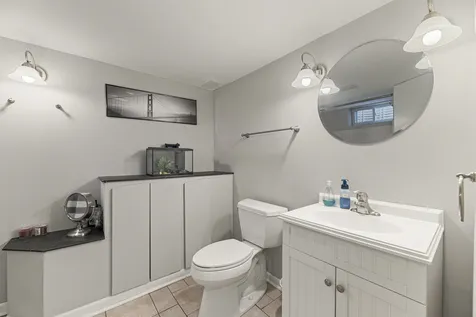 9 North Waverly Place Mount Prospect IL 60056