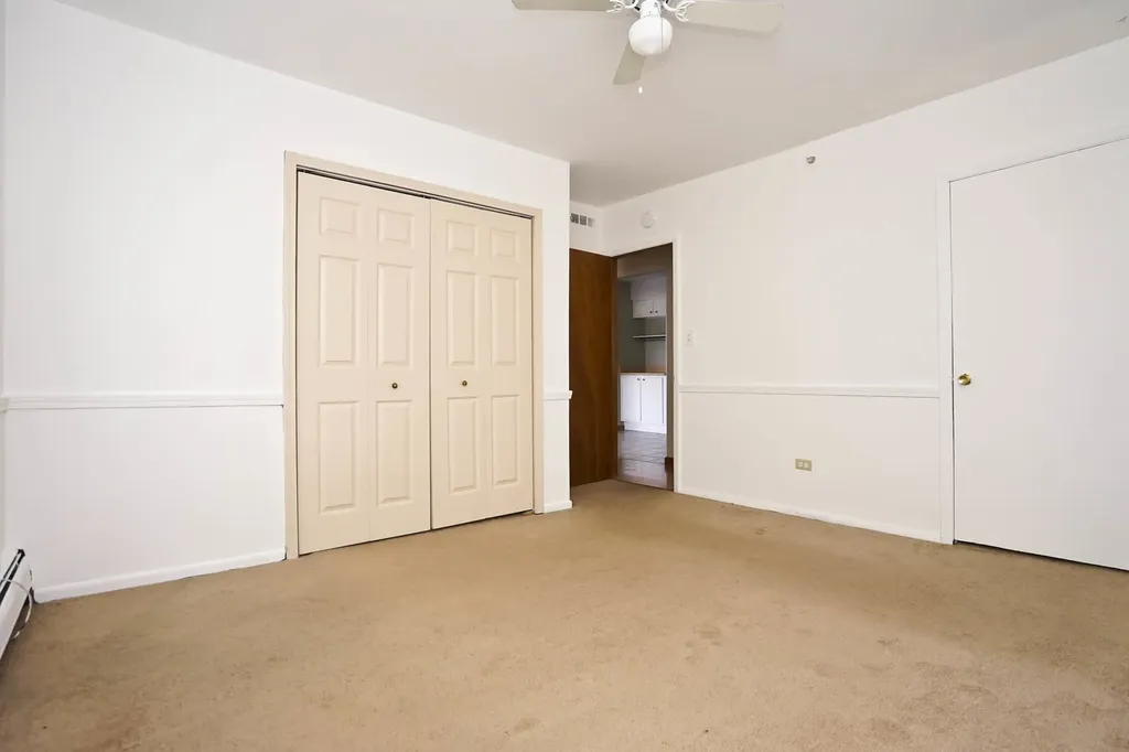 126 South La Londe Avenue Addison IL 60101