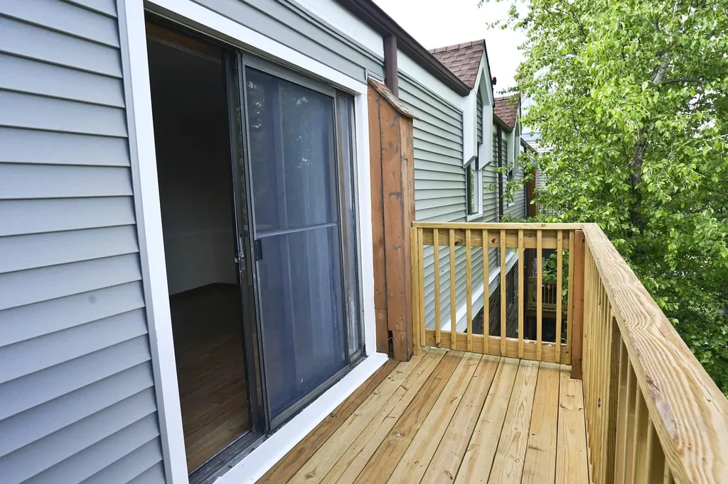 126 South La Londe Avenue Addison IL 60101