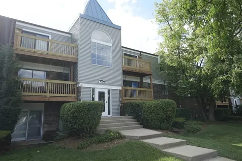 126 South La Londe Avenue Addison IL 60101