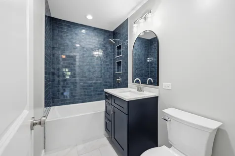 372 Clearmont Drive Elk Grove Village IL 60007