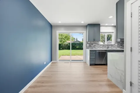 372 Clearmont Drive Elk Grove Village IL 60007