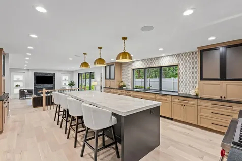 411 Woodland Court Glenview IL 60025