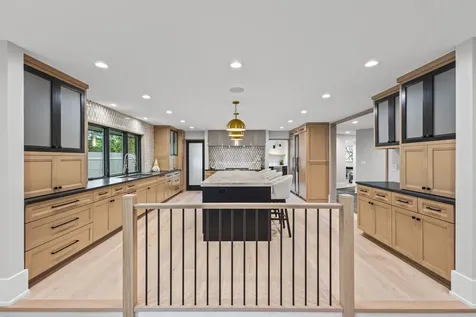 411 Woodland Court Glenview IL 60025