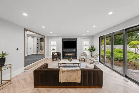 411 Woodland Court Glenview IL 60025