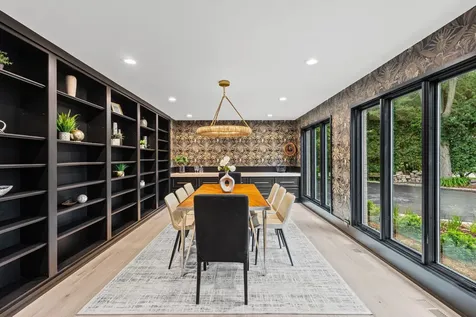 411 Woodland Court Glenview IL 60025