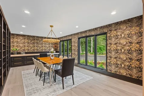 411 Woodland Court Glenview IL 60025