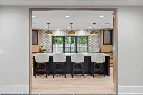 411 Woodland Court Glenview IL 60025