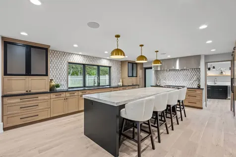 411 Woodland Court Glenview IL 60025