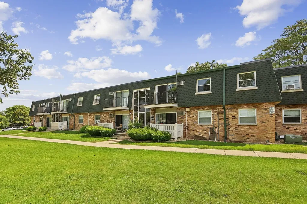 8427 West 99th Terrace Palos Hills IL 60465