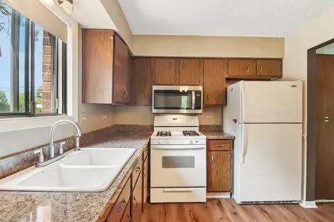 9555 Southwest Highway Oak Lawn IL 60453