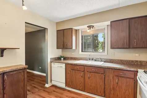 9555 Southwest Highway Oak Lawn IL 60453