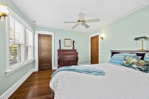 2746 Reese Avenue Evanston IL 60201