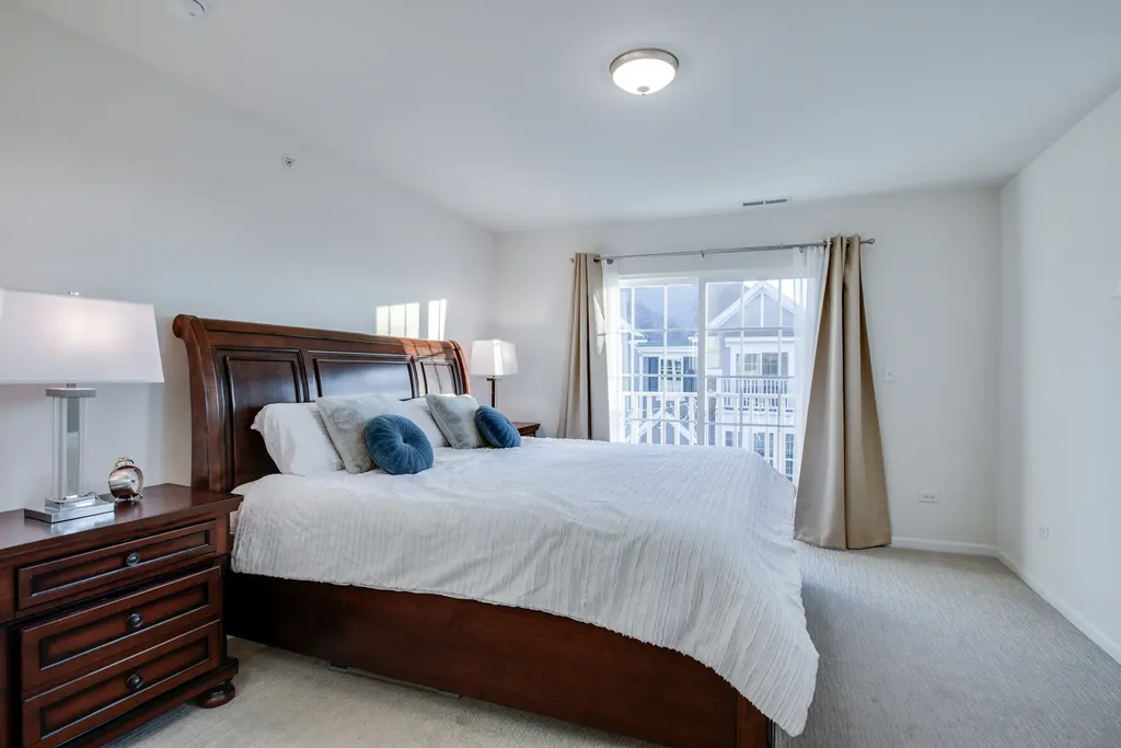 4477 Monroe Court Naperville IL 60564