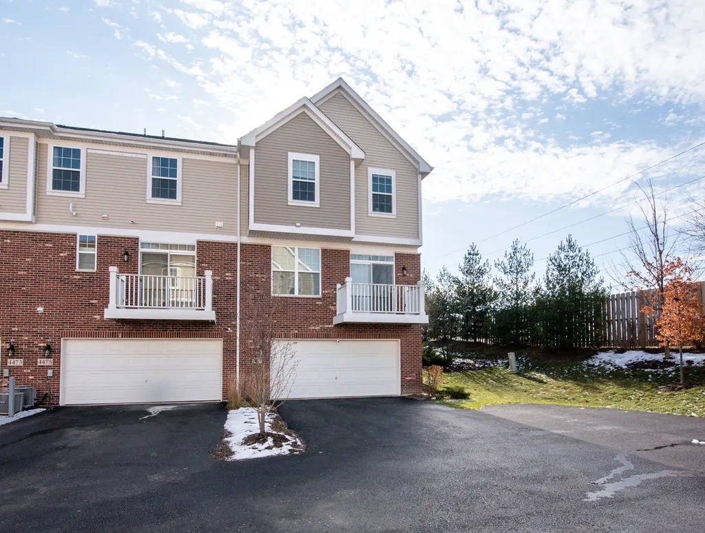 4477 Monroe Court Naperville IL 60564