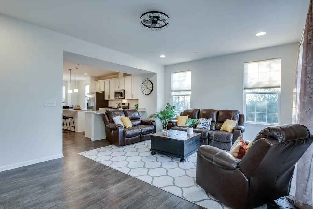 4477 Monroe Court Naperville IL 60564