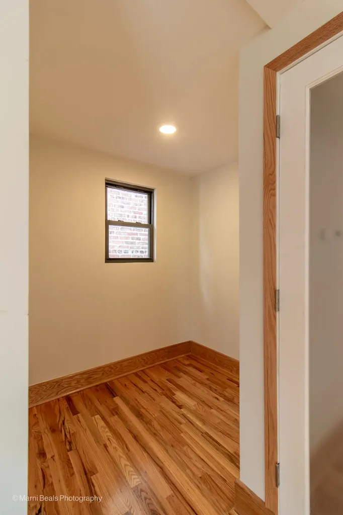 6334 South Saint Lawrence Avenue Chicago IL 60637