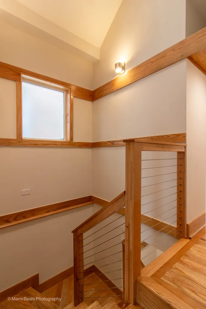 6334 South Saint Lawrence Avenue Chicago IL 60637