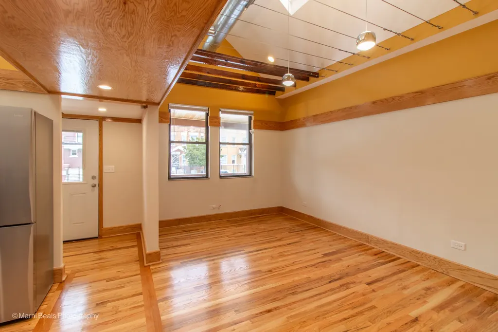 6334 South Saint Lawrence Avenue Chicago IL 60637