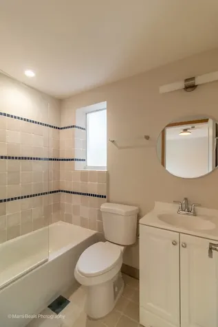 6334 South Saint Lawrence Avenue Chicago IL 60637