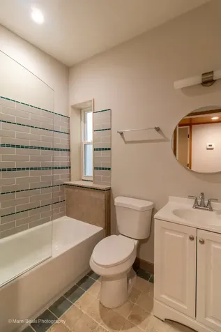 6334 South Saint Lawrence Avenue Chicago IL 60637