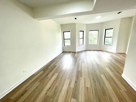 5623 South Prairie Avenue Chicago IL 60637