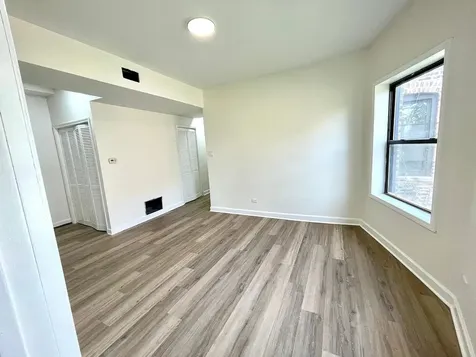 5623 South Prairie Avenue Chicago IL 60637