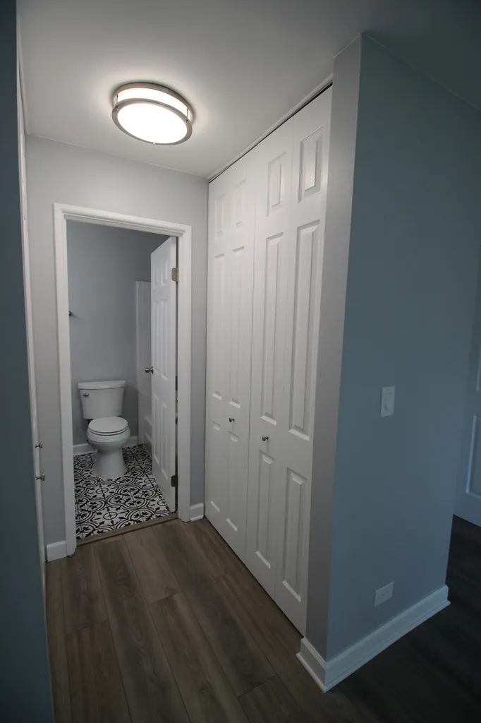 3018 Roberts Drive Woodridge IL 60517