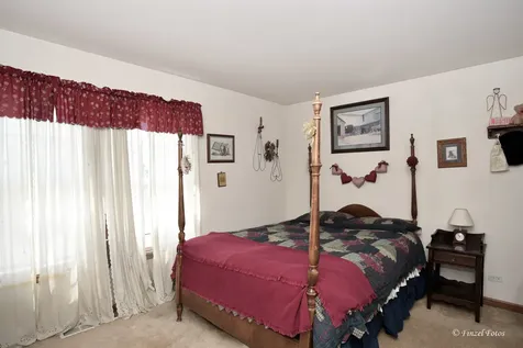232 Johnson Street Hampshire IL 60140