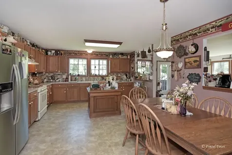 232 Johnson Street Hampshire IL 60140