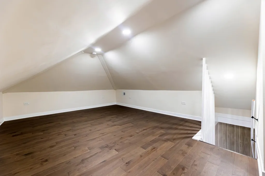 5535 South Fairfield Avenue Chicago IL 60629